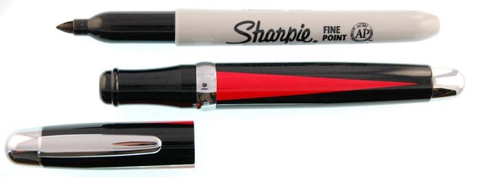 Stylo multifonction Sherpa Pen Company, série Design Noir