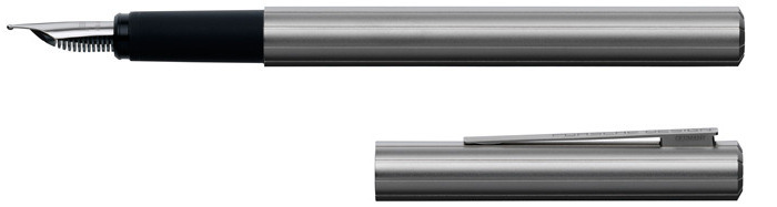 Stylo plume Porsche Design, série P'3125 Slim line Titane