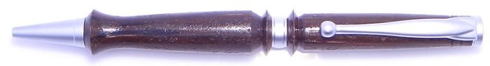 Stylo bille&nbsp;Stylos Mont-Tremblant,&nbsp;s&eacute;rie&nbsp;Exotic wood&nbsp;Violet