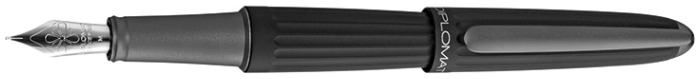 Diplomat Fountain pen, Aero series Black