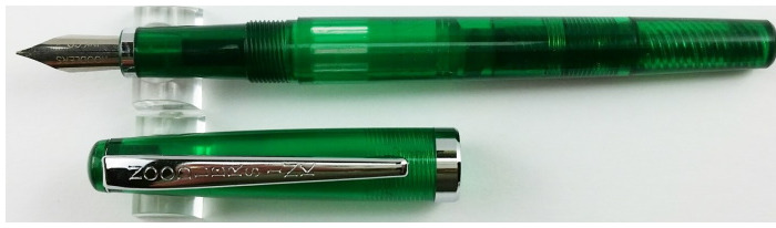 Stylo plume Noodler's Ink, série Standard Flex Vert translucide
