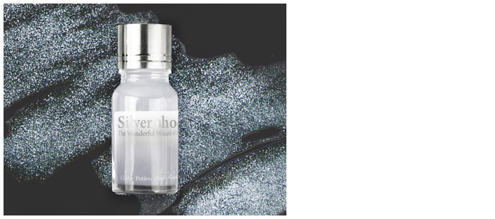 Potion brillante Wearingeul, série Glitter Silver Shoes (10ml)