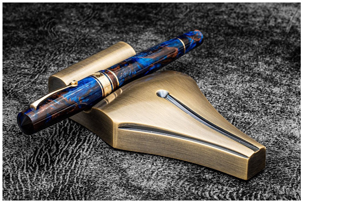 Support à stylo Galen Leather Co., série Accessoires de bureau Laiton antique (The Nib Rest)
