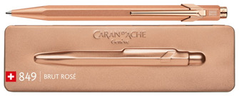 Stylo bille Caran d'Ache, série 849 Brut rosé couleur or rosé