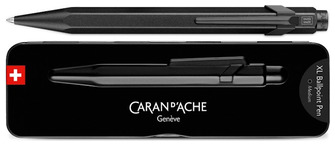 Stylo bille XL Caran d'Ache, série 849 Black Code - Noir (Format XL)