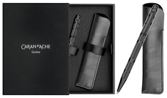 Ensemble stylo bille & étui Caran d'Ache, série Ecridor Black Lines - Noir