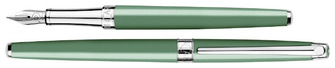 Stylo plume Slim Caran d'Ache, série Édition Spéciale Léman Vert de gris