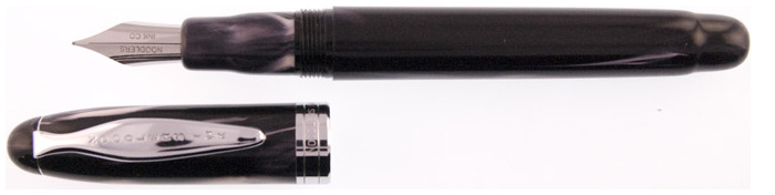 Stylo plume Noodler's Ink, série Ahab Noir & Blanc (Pointe Flex)