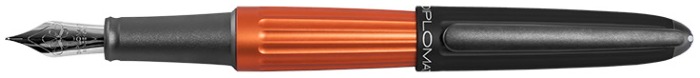 Stylo plume Diplomat, série Aero Orange/Noir