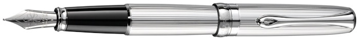 Stylo plume Diplomat, série Excellence A² Chrome guilloché